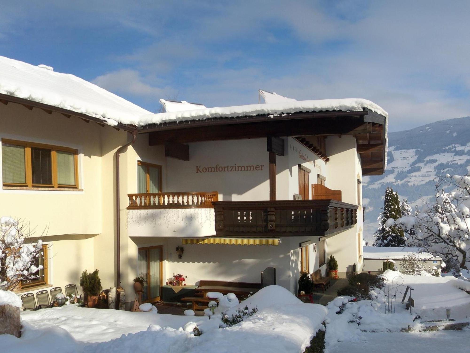 Gaestehaus Burgi Fügen Exteriér fotografie
